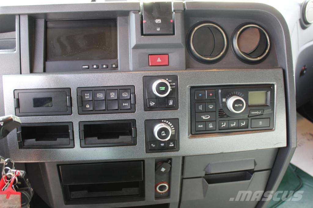 Renault T480 Retarder Hi-Sleeper 2 Tanks Alu-Felgen Sattelzugmaschinen