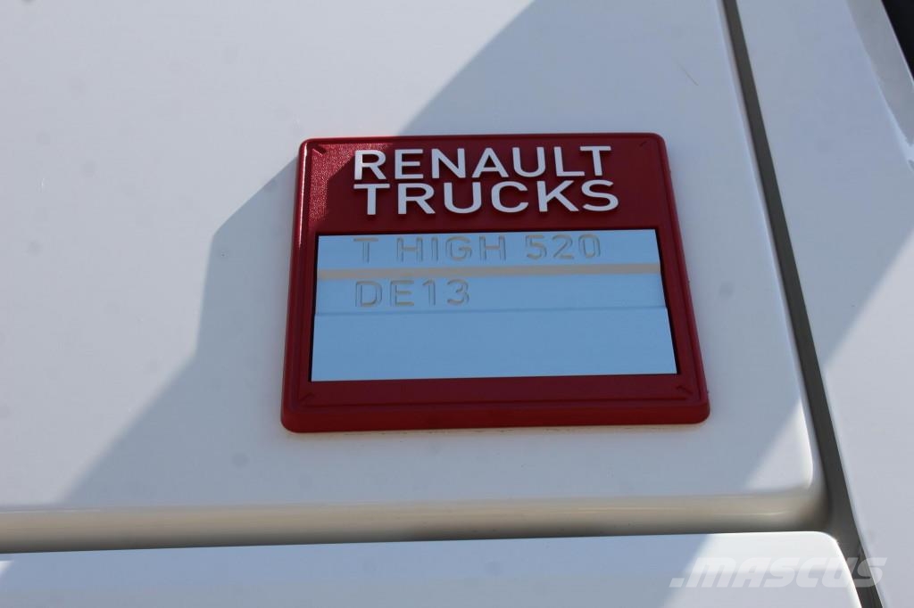 Renault T520 Retarder High-Sleeper LED 2 Tanks VIN:PD Sattelzugmaschinen