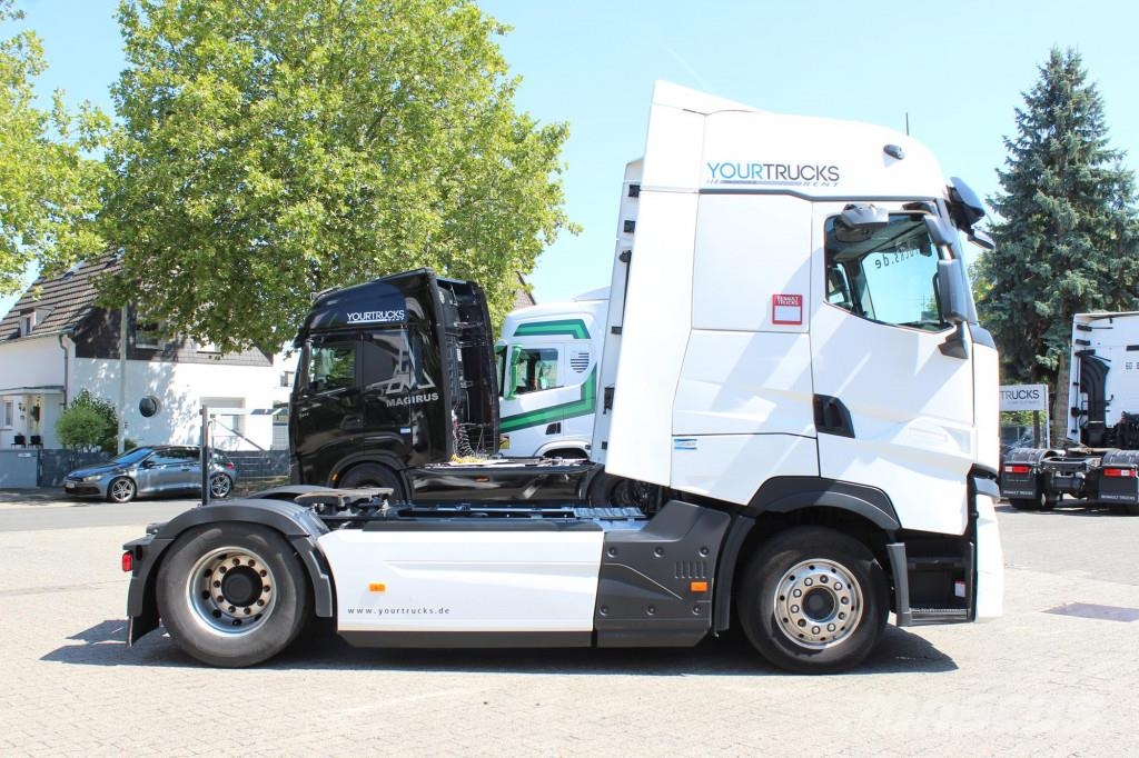 Renault T520 Retarder High-Sleeper LED 2 Tanks VIN:PD Sattelzugmaschinen