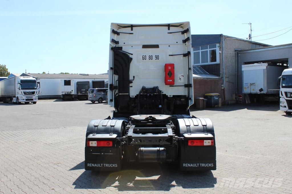 Renault T520 Retarder High-Sleeper LED 2 Tanks VIN:PD Sattelzugmaschinen