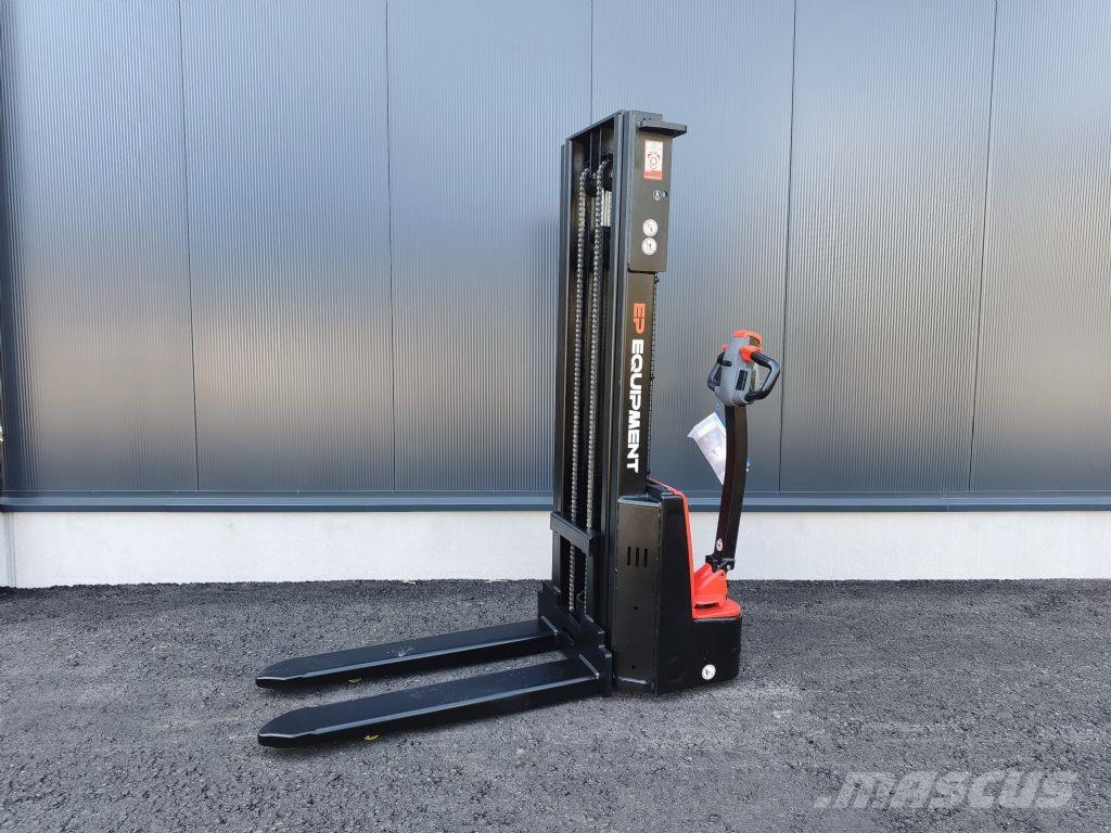 EP DS3 NEUMASCHINE Pedestrian stacker