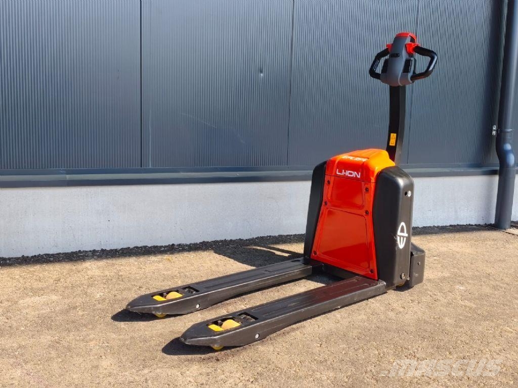 EP L154 NEUMASCHINE Lavansiirtotrukit