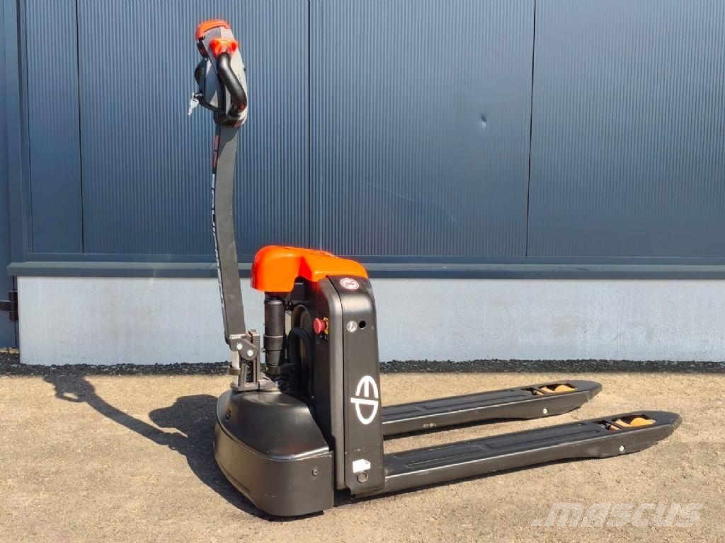 EP L154 NEUMASCHINE Lavansiirtotrukit