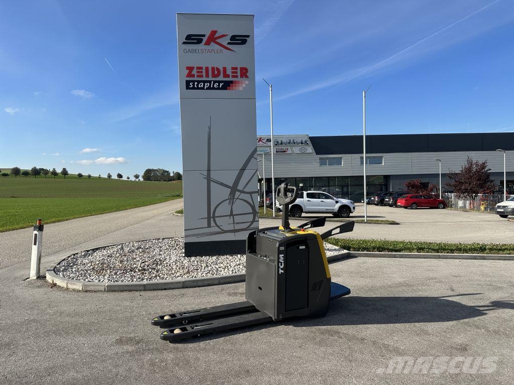 TCM PTF200 NEUMASCHINE Ajettavat pinoamisvaunut