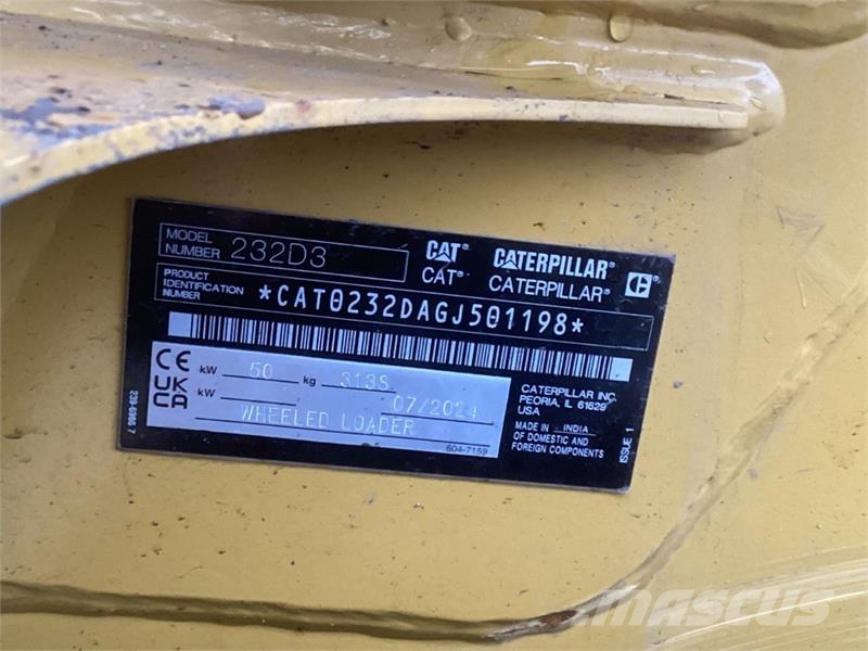 CAT 232D3 Minilæsser - skridstyret