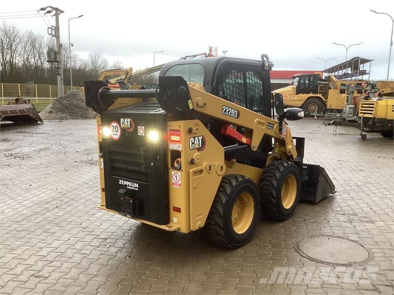 CAT 232D3 Minilæsser - skridstyret