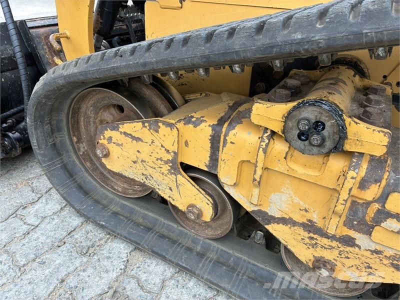 CAT 259D3 Minilæsser - skridstyret