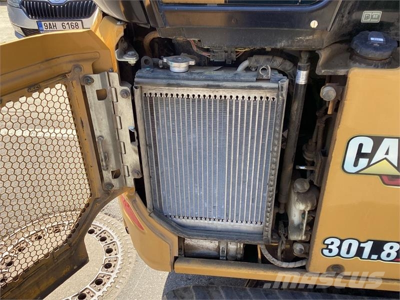 CAT 301.8 小型挖掘机