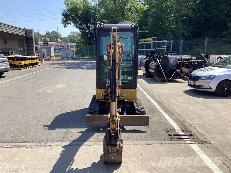 CAT 301.8 Mini rýpadla < 7t