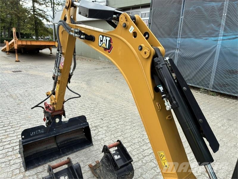 CAT 301.8 Mini rýpadla < 7t