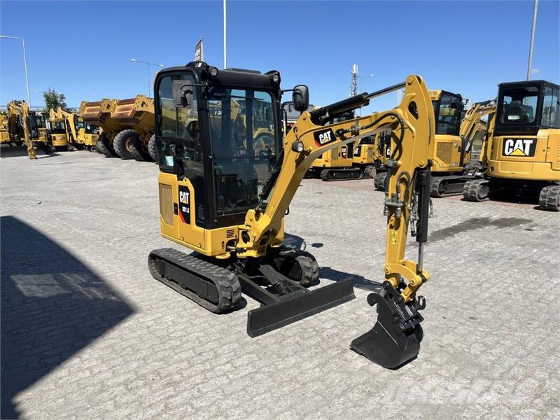 CAT 301.8 Mini rýpadla < 7t
