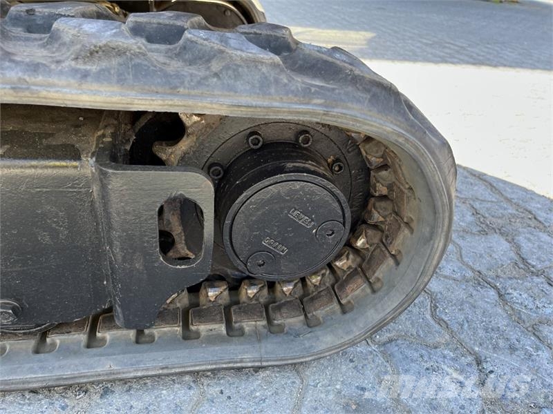 CAT 301.8 Mini rýpadla < 7t