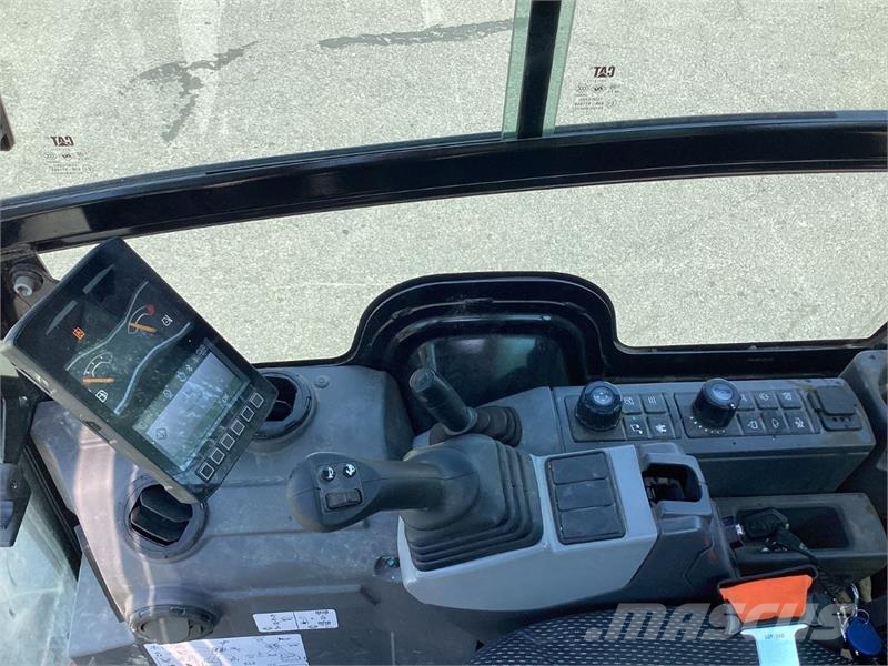 CAT 301.8 Mini rýpadla < 7t