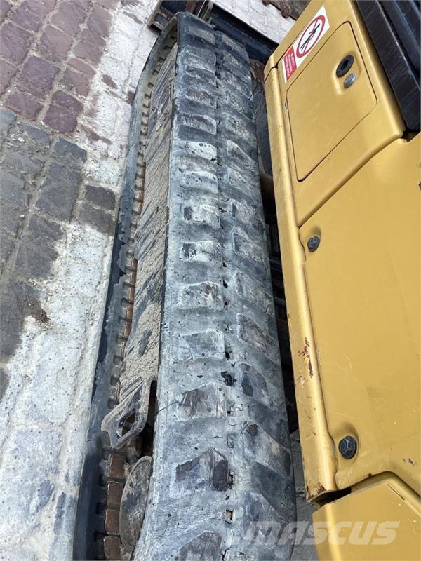 CAT 301.8 Mini rýpadla < 7t
