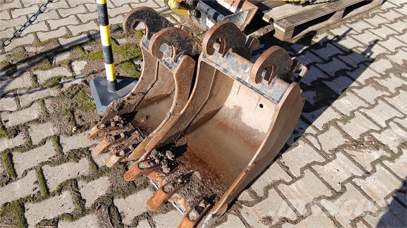 CAT 302.4D Mini rýpadla < 7t