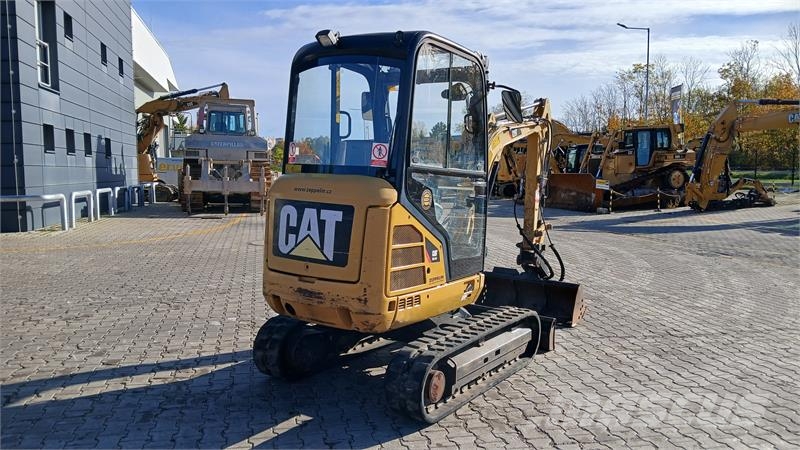CAT 302.4D Mini rýpadla < 7t