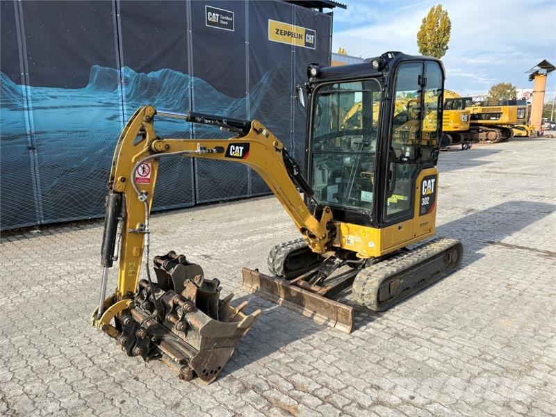CAT 302 CR Mini bagri <7t