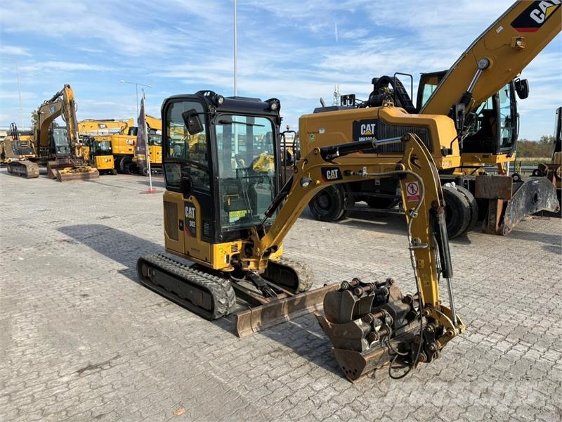 CAT 302 CR Mini bagri <7t