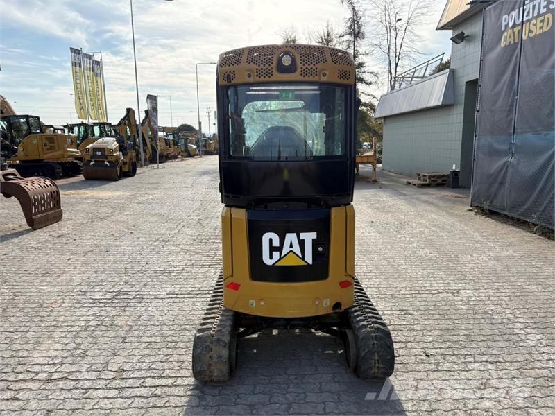CAT 302 CR Mini bagri <7t