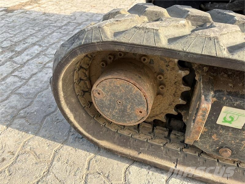CAT 302 CR Mini bagri <7t