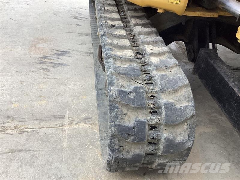 CAT 303.5E2 CR Mini rýpadla < 7t