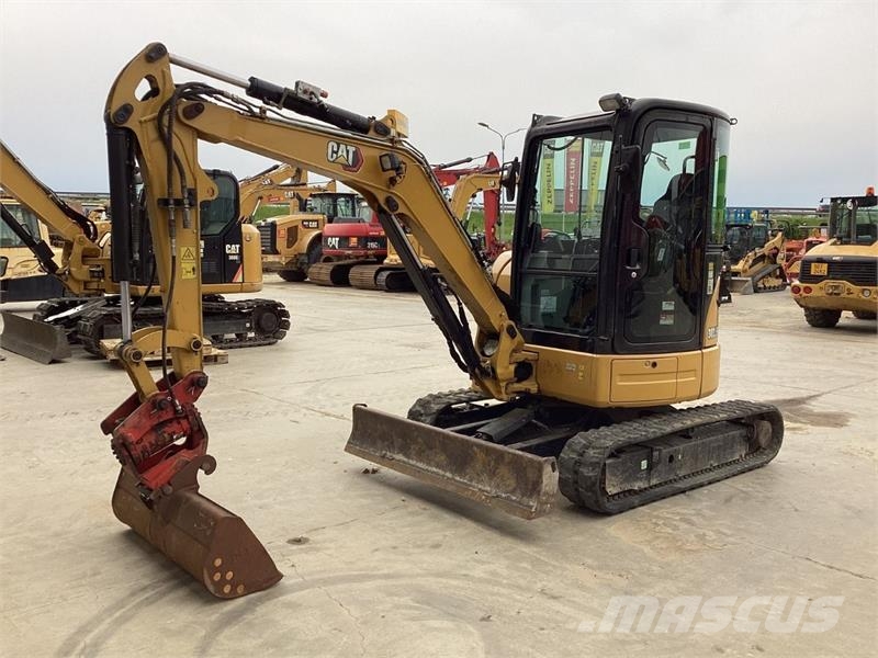 CAT 303.5E2 CR Mini rýpadla < 7t