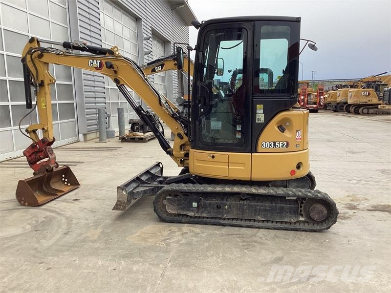 CAT 303.5E2 CR Mini rýpadla < 7t