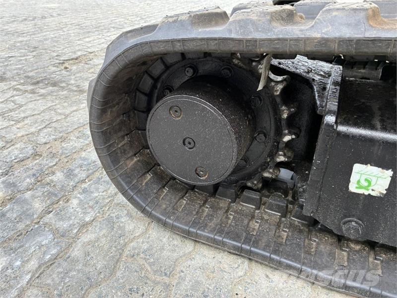 CAT 303E CR Mini rýpadla < 7t