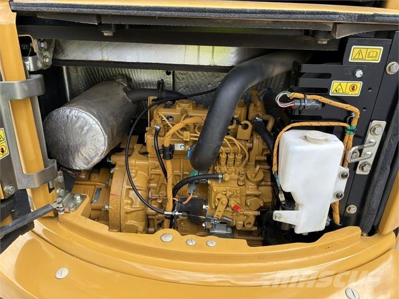 CAT 303E CR Mini rýpadla < 7t