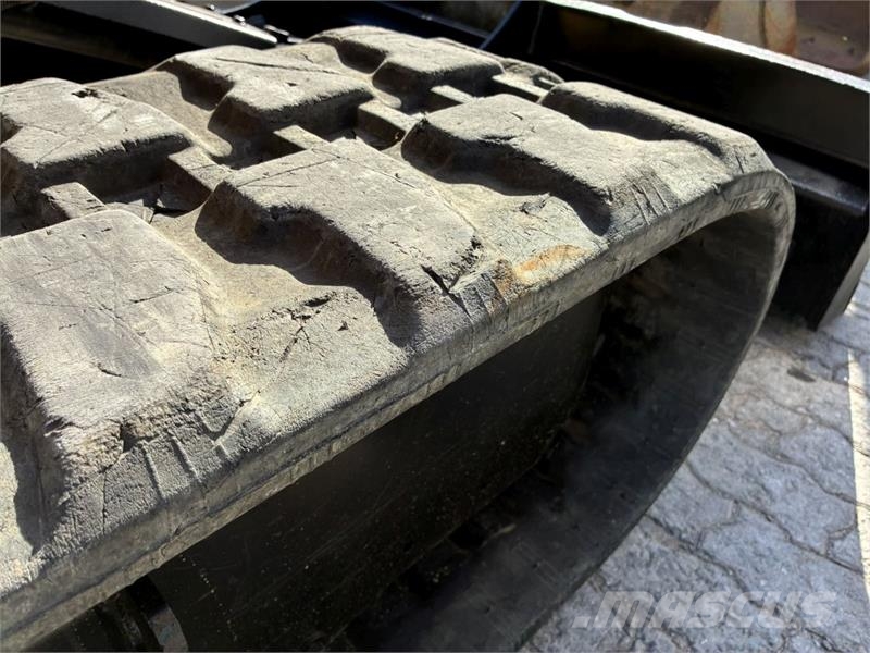 CAT 305E2 CR Mini rýpadla < 7t