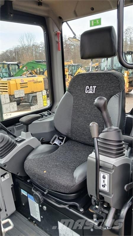 CAT 305E2 CR Mini rýpadla < 7t