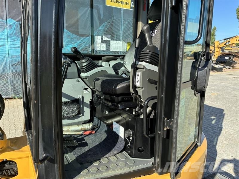CAT 305E2 CR Mini rýpadla < 7t