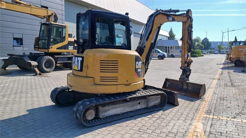 CAT 305E2 CR Mini rýpadla < 7t