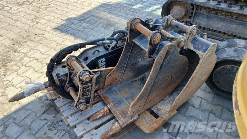CAT 305E2 CR Mini rýpadla < 7t