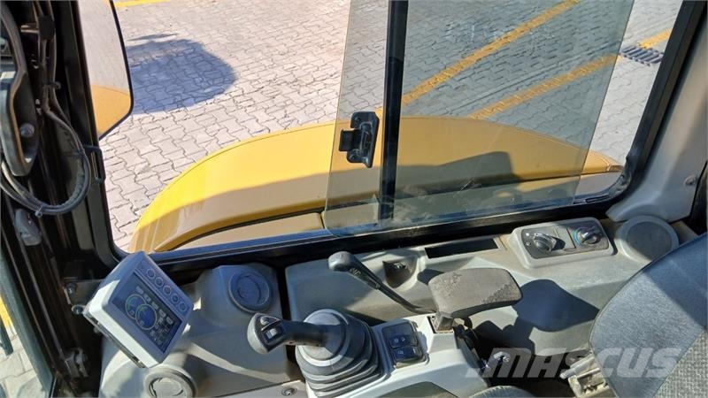 CAT 305E2 CR Mini rýpadla < 7t