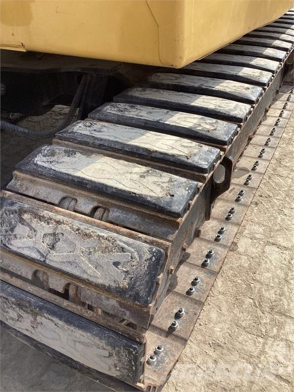 CAT 306 Mini rýpadla < 7t