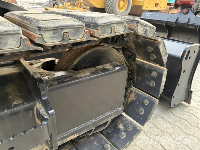CAT 308 Bageri gusjeničari