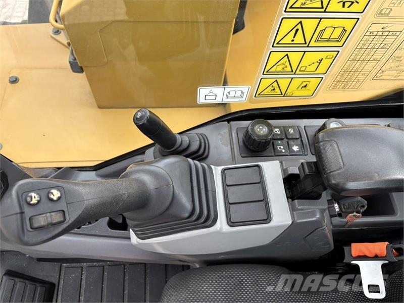 CAT 308 Telakaivukoneet
