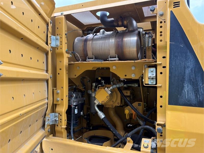 CAT 320 Telakaivukoneet