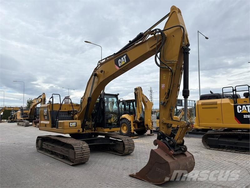 CAT 320 Telakaivukoneet