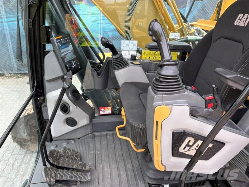CAT 320 Telakaivukoneet