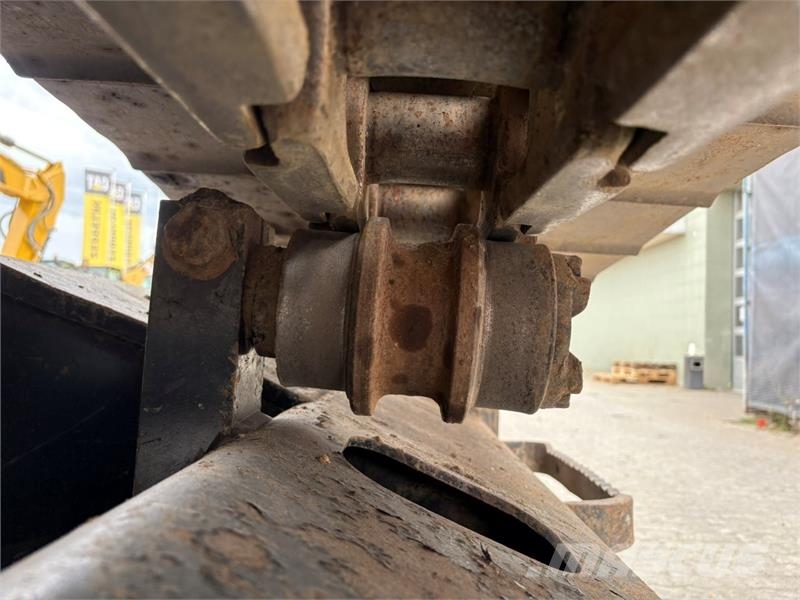 CAT 320 Telakaivukoneet