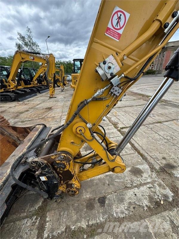 CAT 320 GC Pásové rýpadlá