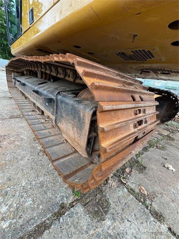 CAT 320 GC Pásové rýpadlá