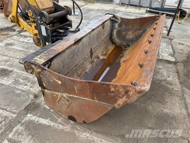 CAT 320 GC Pásové rýpadlá