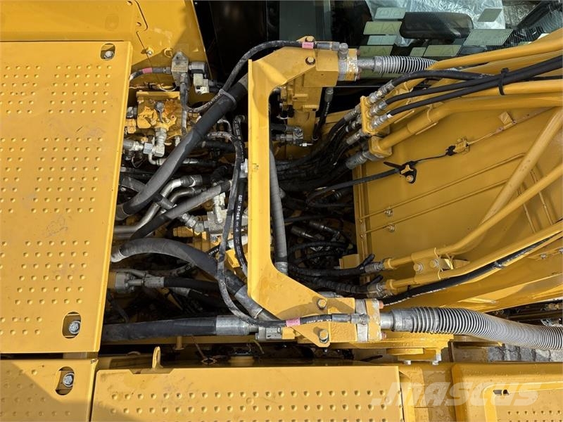 CAT 320F Crawler excavators