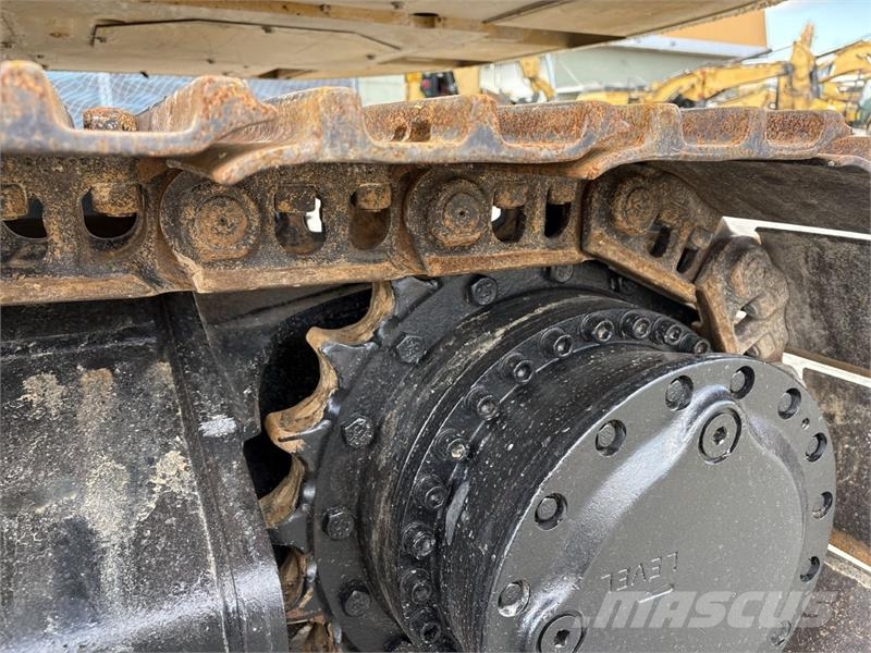 CAT 320F Crawler excavators