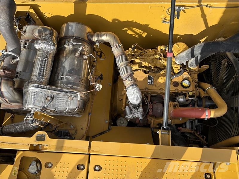 CAT 320F Crawler excavators