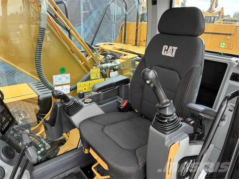 CAT 323 Excavadoras sobre orugas