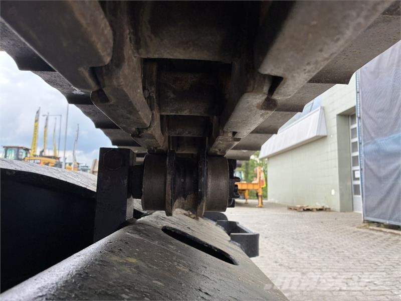 CAT 323 Excavadoras sobre orugas